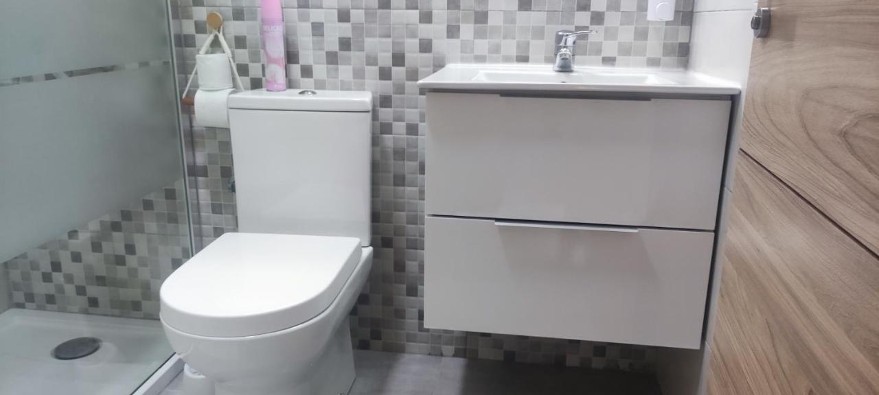 Apartamento En La Playa Malvarrosa Valencia Luaran gambar