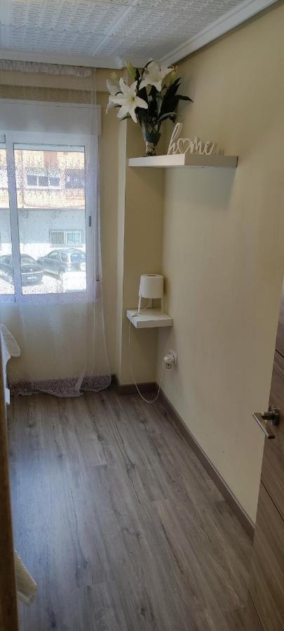 Apartamento En La Playa Malvarrosa Valencia Luaran gambar